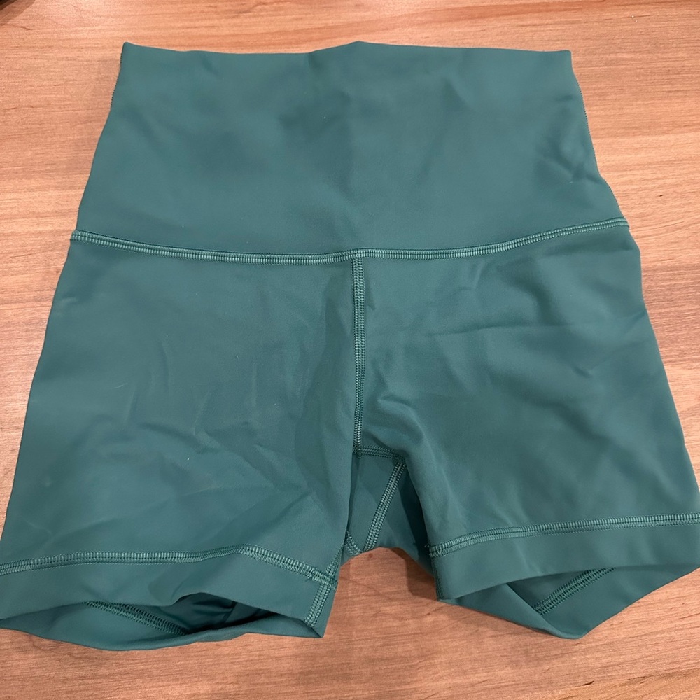 Lululemon align shorts 4”